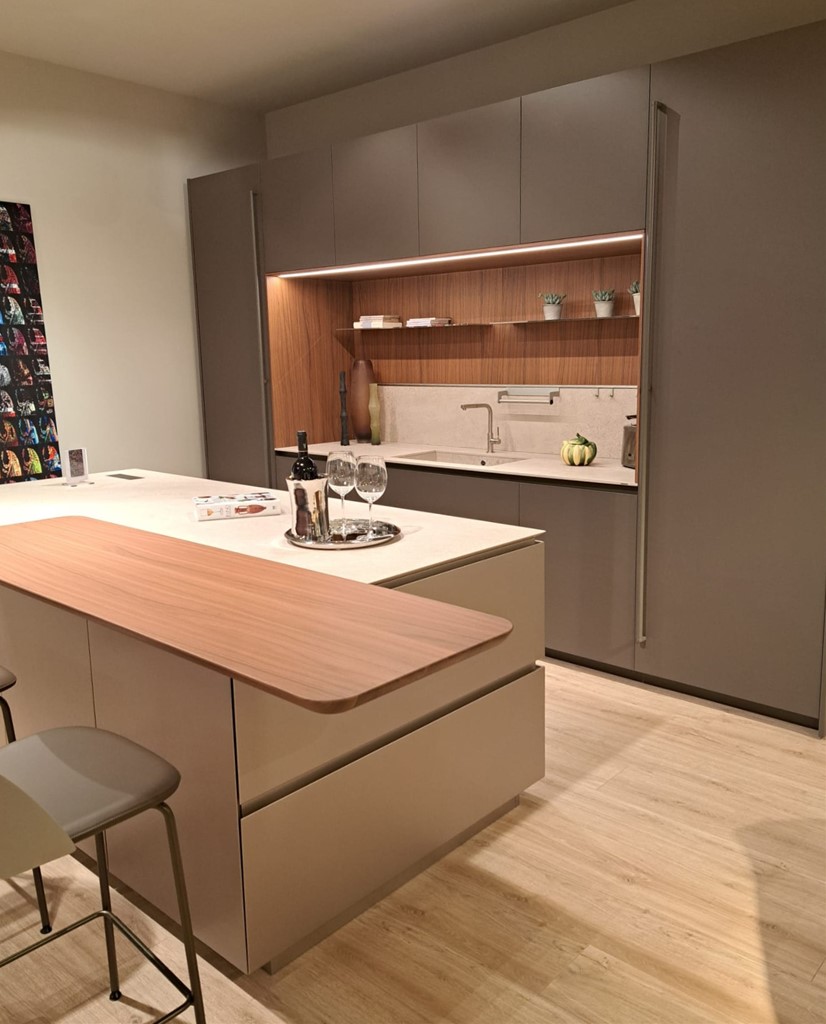 ERNESTOMEDA - CUCINA ONE80 OBLIQUA